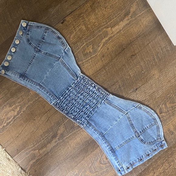 VINTAGE DENIM BUSTIER WITH BUTTON FRONT AND SHEERING IN BACK TO LOOK SNATCHED IN - Picture 12 of 12